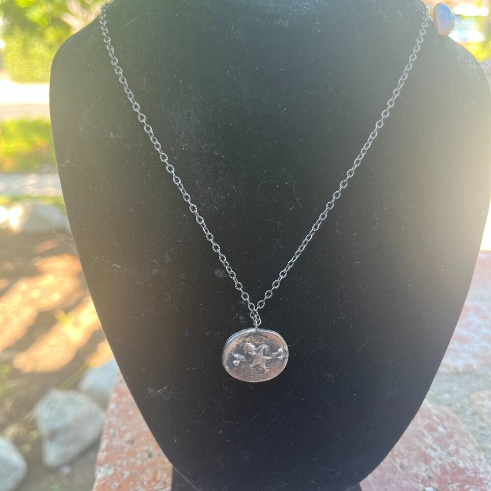 102. The Oval- Sterling Silver- 20 inches